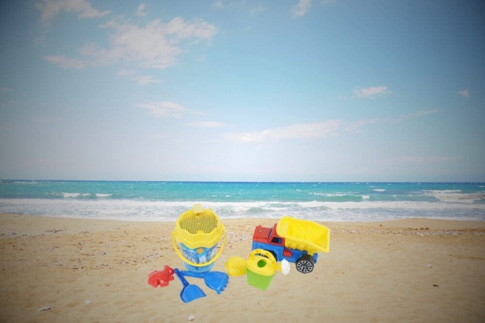 Sandspielzeug-Set (8-tlg) mit Kipper