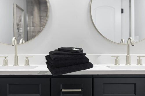 Hochwertige Frottierwäsche – Schwarz