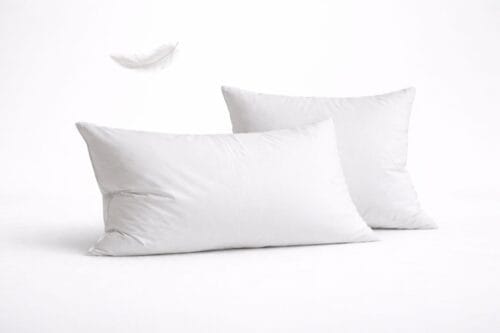 Daunen Kissen von Bellissima Home im Einsatz beim Schlafen