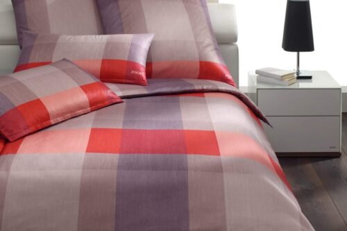 JOOP! Tinted Squares Bettwäsche in Carmin-Rot